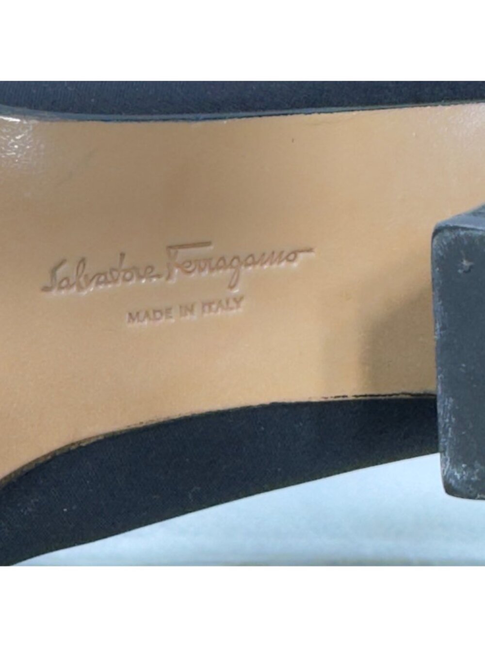 Salvatore Ferragamo Black Suede Block Heel Pumps Womens Size 6AA Classy Made In - Picture 8 of 14